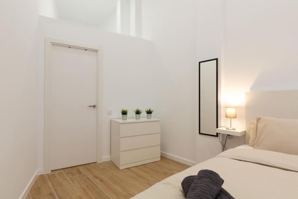 Apartamento Nuevo Loft En Playa Y Cerca Del Centro, Ac Y Wifi Valencia Exterior foto