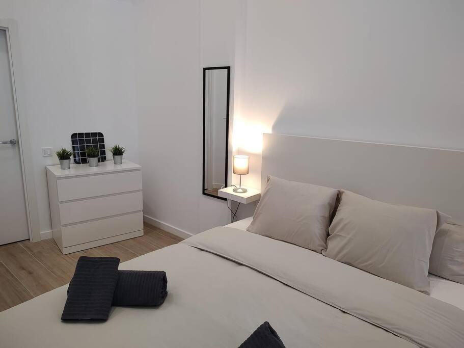 Apartamento Nuevo Loft En Playa Y Cerca Del Centro, Ac Y Wifi Valencia Exterior foto
